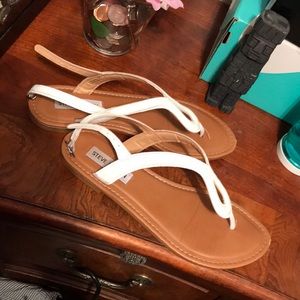 Steve Madden white tan sandles 8